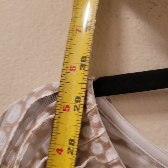 Susan Graver Textured Cream Polka Dot Top Size L Boho Preppy Neutral - Picture 6 of 6